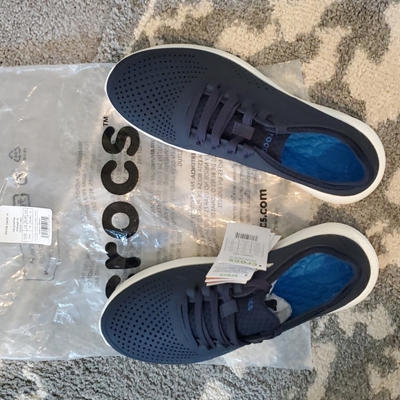 Men's Crocs Tennis shoes - Picture 1 of 4